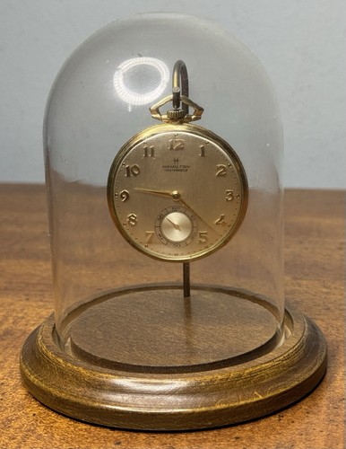 Hamilton Masterpiece Taschenuhr goldfarben 25 Jahre Service mit Ständer - Bild 6 von 6