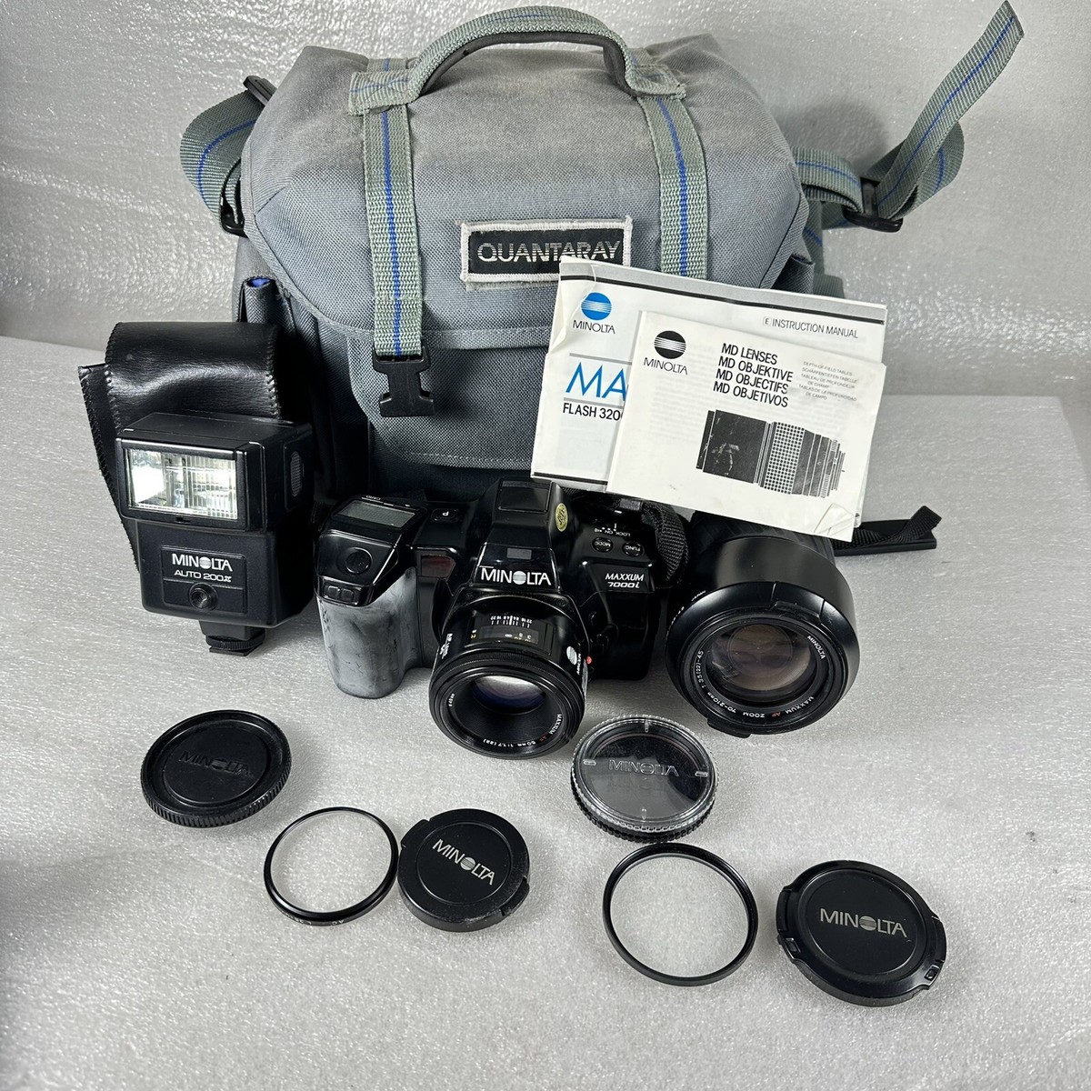 MINOLTA MAXXUM 7000i CAMERA with Two MINOLTA AF Lenses MINOLTA MAXXUM 7000i CAMERA with Two MINOLTA AF Lenses