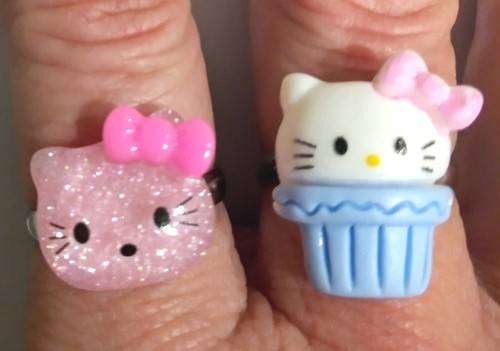 Handgefertigt *Hello Kitty & Cupcake* 2er Set verstellbare Ringe - Bild 8 von 11