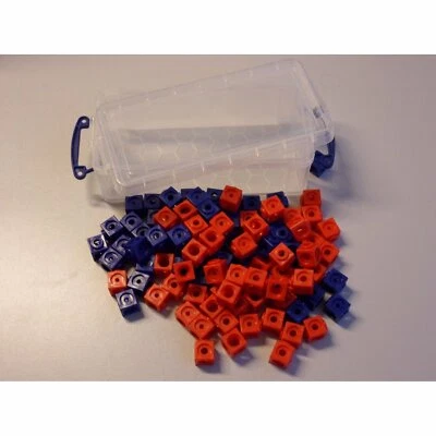 HANDELSAGENTUR SIEBOLDT 100 Steckwürfel rot/blau in der Box, Kantenlänge 1,7 cm, Zahlendarstellung