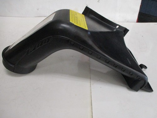 Porsche 911-CARRERA 1984-1989  Hot Air Socket  Hot Air Duct  930-211-323-01 USED - Picture 2 of 10