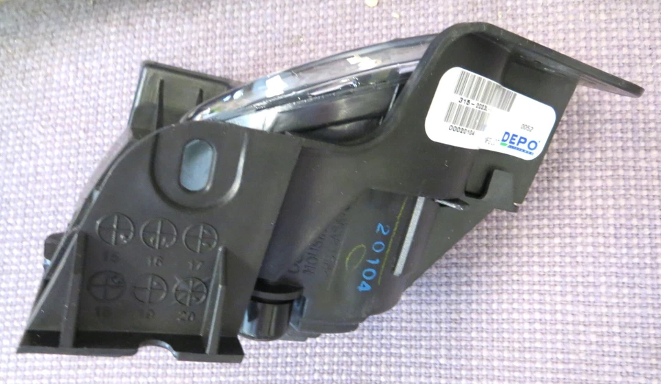 NUEVO se adapta a un conjunto de faros antiniebla izquierda Nissan Máxima 2009-2010 Foto 3 de 4