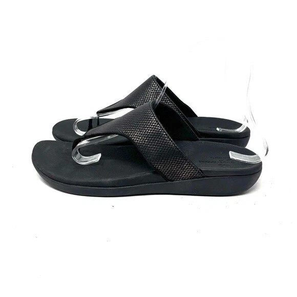 Sandali donna Clarks neri con perizoma metallizzato taglia 8