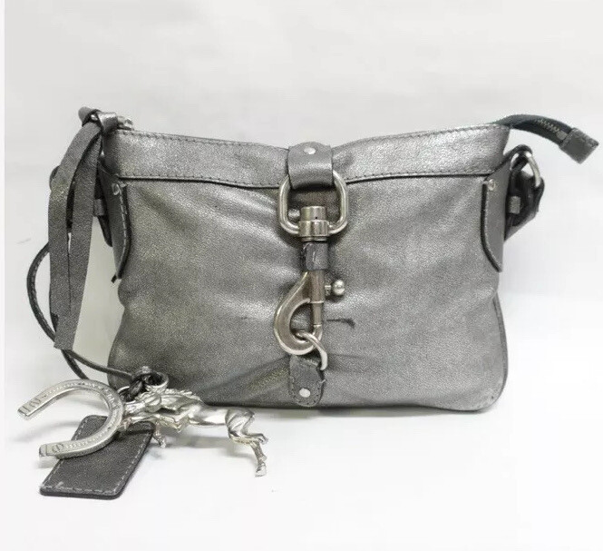 pre-loved authwntic CHLOÉ metallic leather HORSESHOE CHARM 