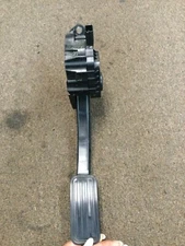 2018 Ford Edge gas pedal accelerator OEM