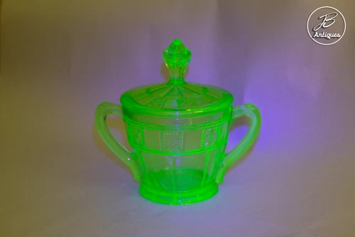Jeannette Green Uranium Glass Doric Sugar Bowl with Lid depression era glass