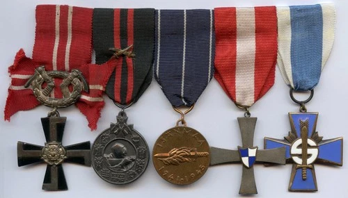 Finland Group WWII 1939-1945 Winter War 18 Division & Liberty Cross & Medals !!!