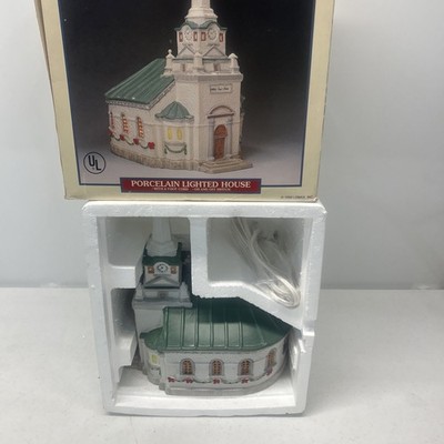 Lemax Dickensvale Collectibles Porcelain Lighted House w/Cord & Switch #25058