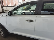 FRONT DOOR LH KIA SPORTAGE MK3 (SL) 2010 TO 2015 WHITE 5 DOOR ESTATE NSF