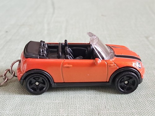 keychain '10 MINI COOPER S Convertible 2010 Mini Cooper Cabriolet S Key chain - Picture 4 of 4