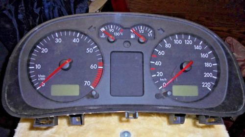 Tacho Kombiinstrument Schalttafel Cluster 1J0920802  0263618030 VW Golf 4 Bora