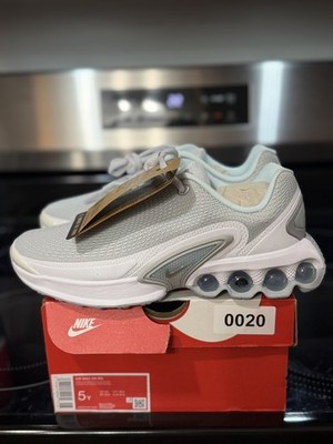 Nike Air Max DN Silver Glitter GS Size 5y HQ3256-043