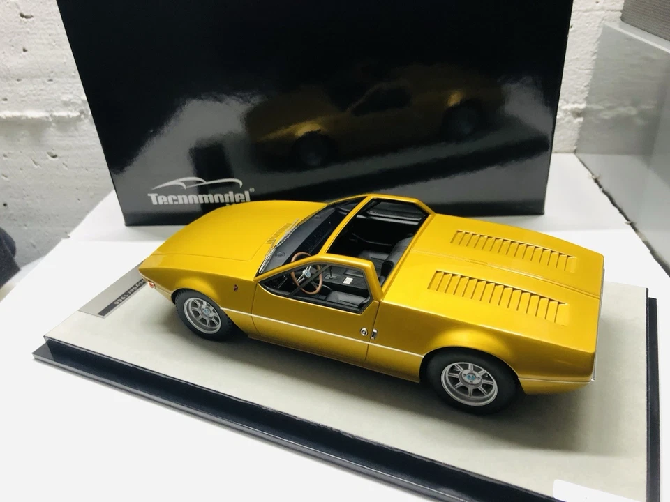 De Tomaso Mangusta Spyder 1966 Metallic Gold Tecnomodel 1/18 - Immagine 3 di 4