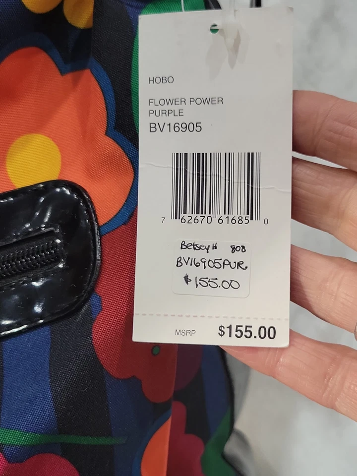 NUEVO Bolso de Mano de Viaje Betsey Johnson POWER FLOWERS Weekender Hobo XL NUEVO CON ETIQUETAS $155 Foto 4 de 4