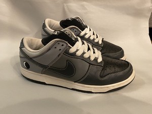 nike sb dunk lunar eclipse