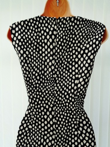 LAURA ASHLEY BLACK WHITE ANIMAL SPOT PRINT RUCHED PENCIL SHIFT MIDI DRESS 10 EXC - Picture 7 of 7