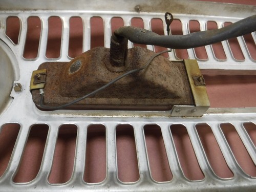 Dodge B100 B200 B300 71-73 Mopar Van Tradesman Sportsman Grille OEM Free Ship - Picture 11 of 19