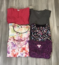 Lot Of 6 Woman’s Size XL Scrub Tops Various Brands & Styles Cherokee, Koi, etc