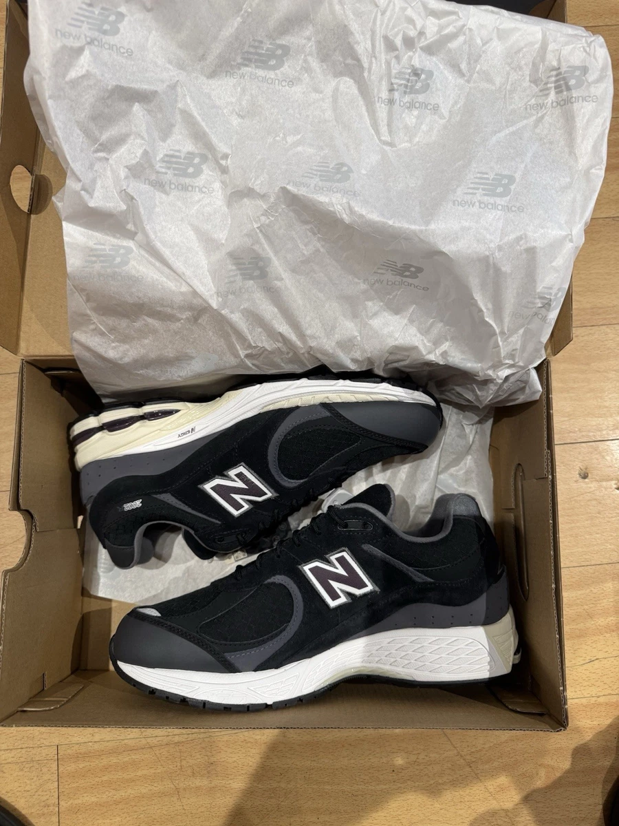 New Balance 2002R GORE-TEX Black Grey | eBay