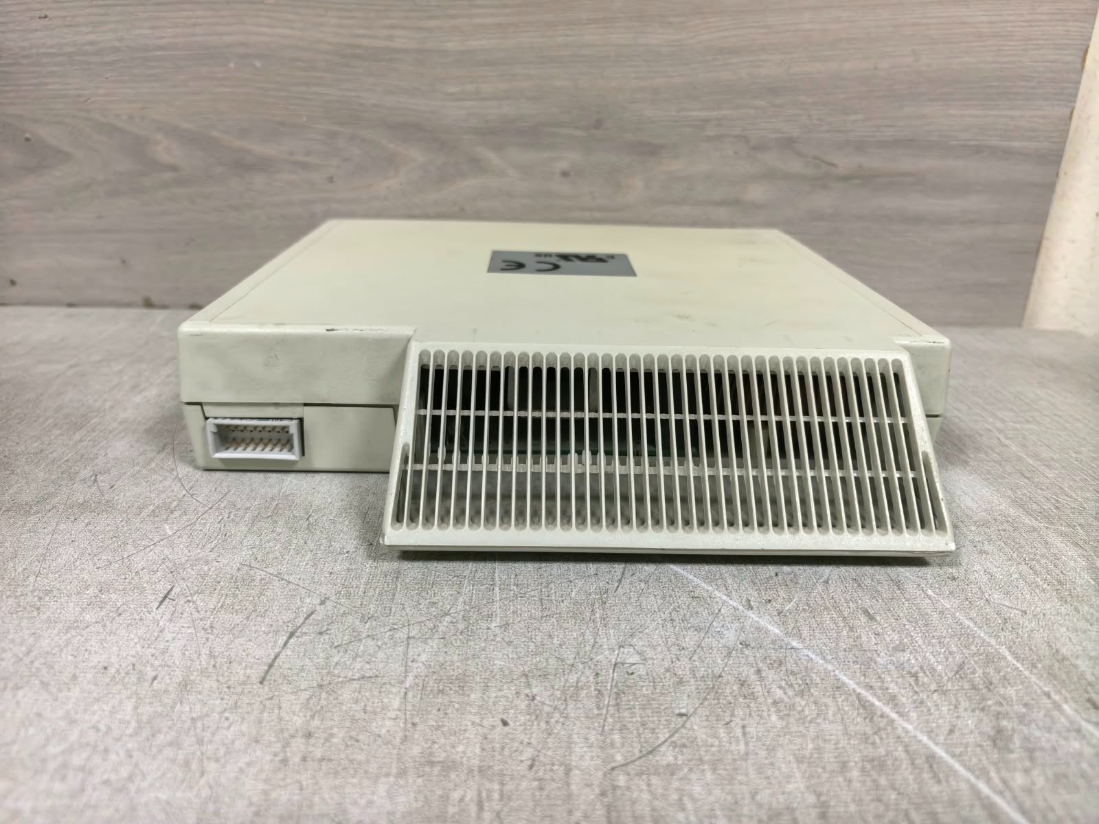 HELVAR HES92020 REV 7 S/W V2.4 HELVAR MARINE THYRISTOR DIMMER REV 7 S/W V2.4 240VAC 11
