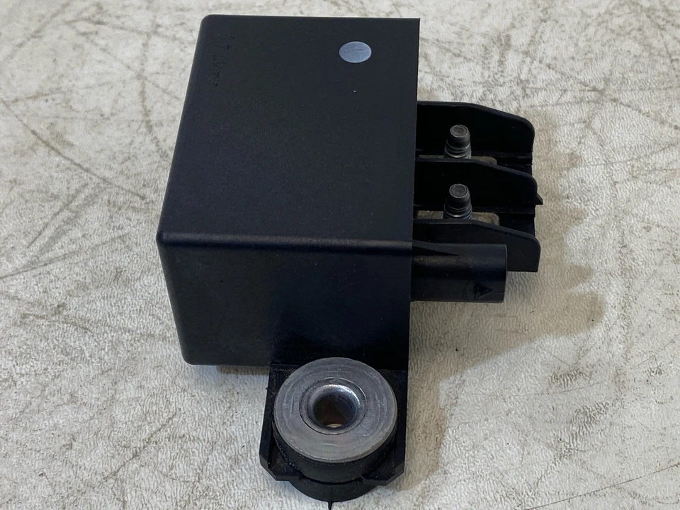 Fits 2017 - 2025 CHRYSLER PACIFICA Start Stop Electrical Relay Module OEM - Imagen 3 de 4