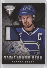2013-14 Panini Titanium Game-Worn Gear Prime 11/50 Henrik Sedin #GG-HS HOF 07qr
