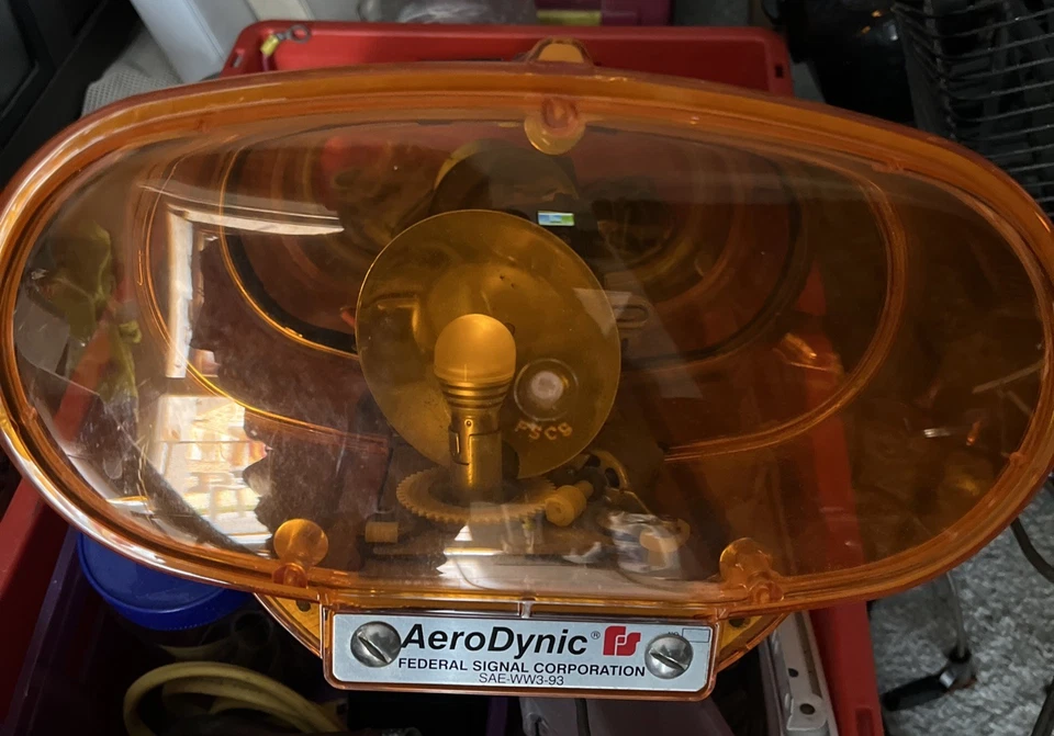 Federal Aerodyne Model 22 Amber And Clear Mini Light Bar - Image 3 of 3