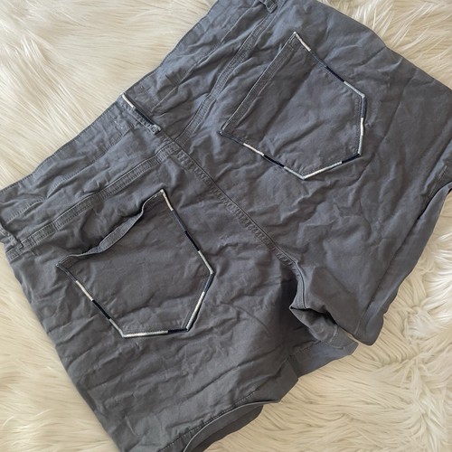 Driftwood Damen Größe 32 Shorts grau Taschen Sommer Stretch bestickter Besatz - Bild 2 von 4