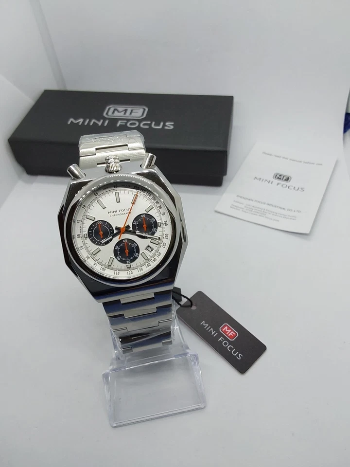 Cronógrafo de cuarzo Bull Head 43 mm azul con pulsera integrada de acero inoxidable nuevo Foto 3 de 4