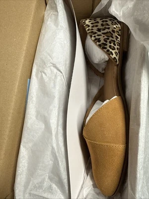 TOMS Women's Size 9 Leopard Print d'Orsay Flats Pointed Toe Tan Suede Shoes - Image 1 of 4