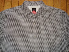 HUGO BOSS MEN'S SHORTSLEEVES REGULAR FIT BUTTON UP SHIRT SIZE XL HARDLY WORN