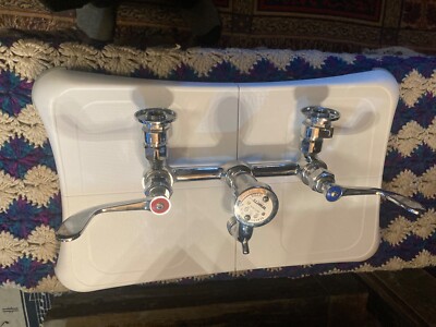 WATTS 1/2 lf288A  59-49 BRASS Utlity Faucet. FISHER A112.18.1