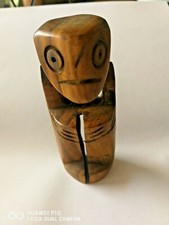 oggetto in legno duro lavorato - amuleto da tavolino CM 9,5X3,5X3