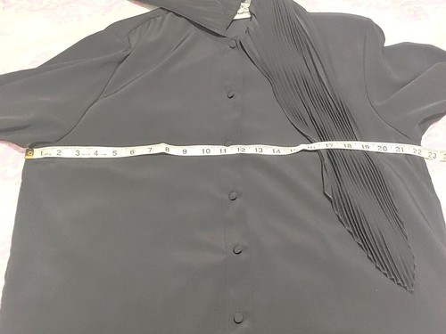 Vintage Yves St. Clair Womens Black Long Sleeve Blouse Attached Pleated Scarf 16 - Picture 10 of 12