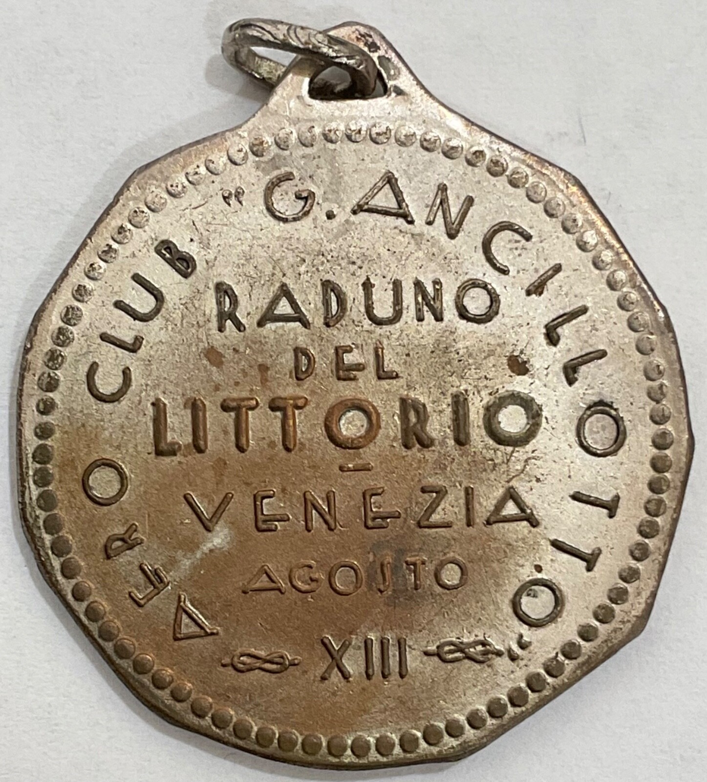Foto 2 di 6
