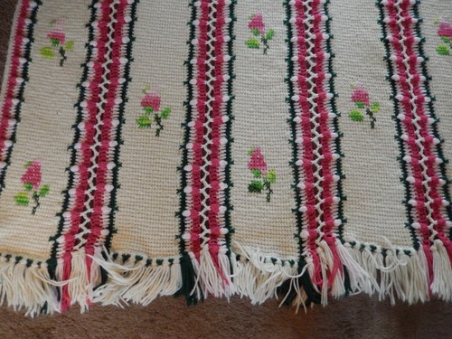 Vintage Handmade Knit Crocheted Blanket Afghan 65'' X 45'' STRIPES PINK FLOWERS - Picture 8 of 12