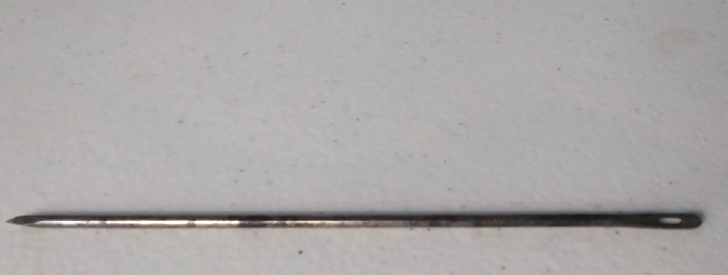 Vintage Berbecker England Needle - 6 1/4 Inches.