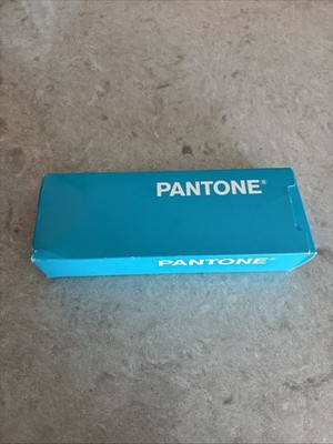 PANTONE GG6103A Coated Color Bridge Guide - 2019 Edition