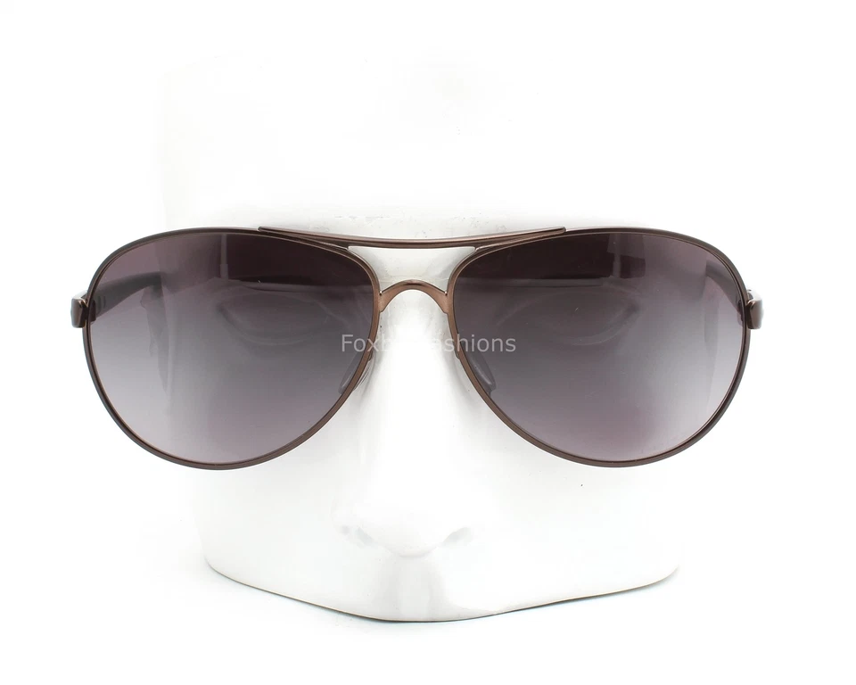 Gafas de sol Oakley Feedback OO4079-48 satinado garnacha Prizm negro degradado con estuche Foto 2 de 4