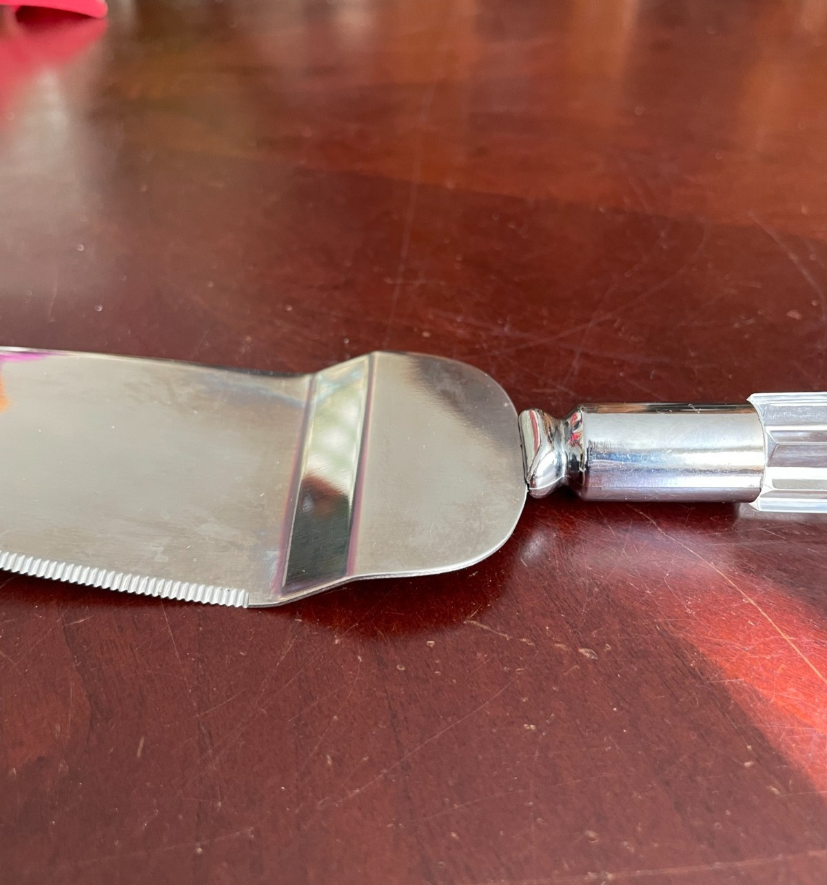 Pie Cake Server Clear  Lucite Handle Stainless Steel Serrated one side  11" L