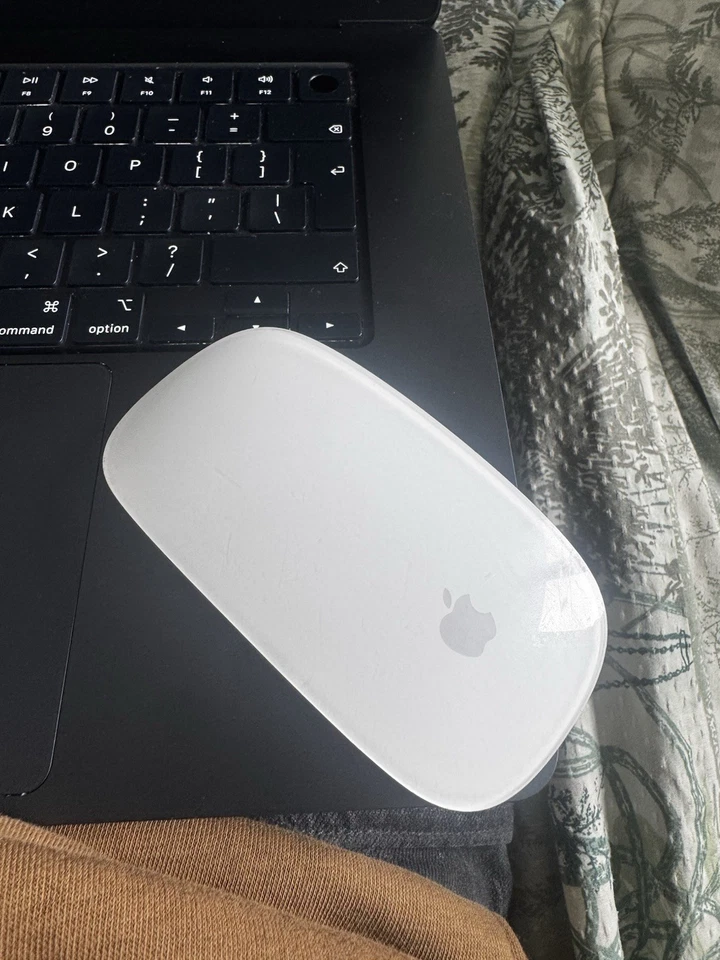 Apple MacBook Air 15" M4 · 16GB · 512GB, photo 4 of 4