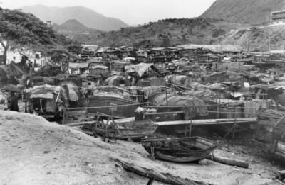 Thousands people live houseboats sampans that make up floating - 1962 Old Photo