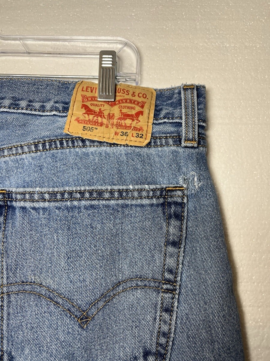 Vintage Y2K Levi's 505 Jeans Blue Original Riveted Vintage Y2K Levi's 505 Jeans Blue Original Riveted