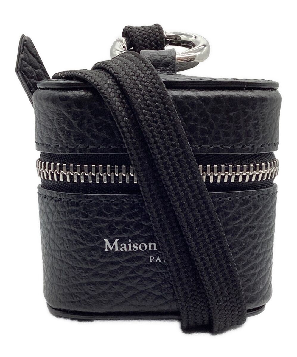 Maison Margiela AirPods CASE PRO WITH ZIP AND LACE | eBay Maison Margiela AirPods CASE PRO WITH ZIP AND LACE | eBay