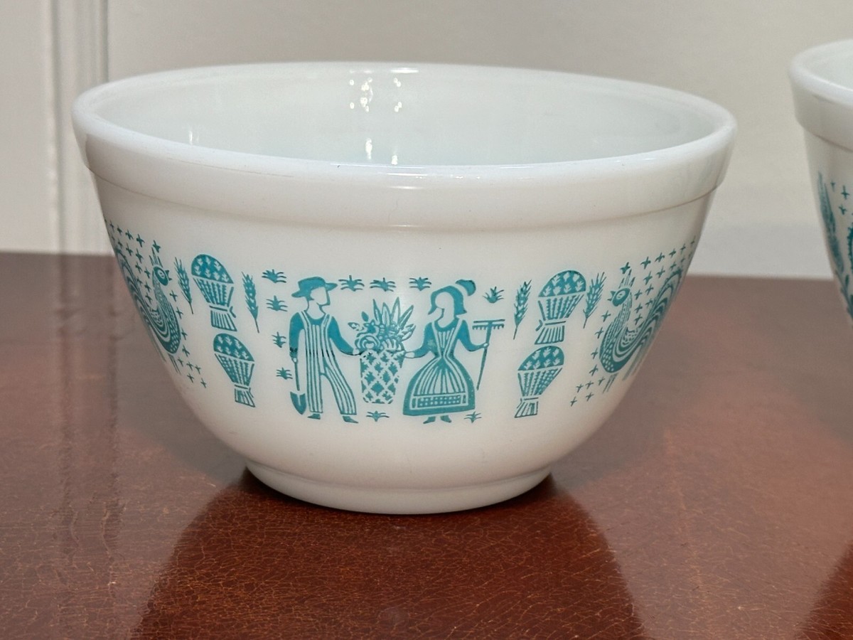 Vtg PYREX Set 3 Turquoise Blue & White Amish Butterprint Nesting