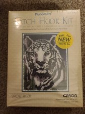 NEW IN SEALED BOX-Caron Wonder Art New Snow Tiger Latch Hook Kit 20" x 27" 