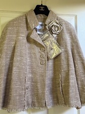 CHANEL 08P VINTAGE NEW  BEIGE TWEED JACKET CC BUTTONS CAMELLIA BROOCH FR44 $6K