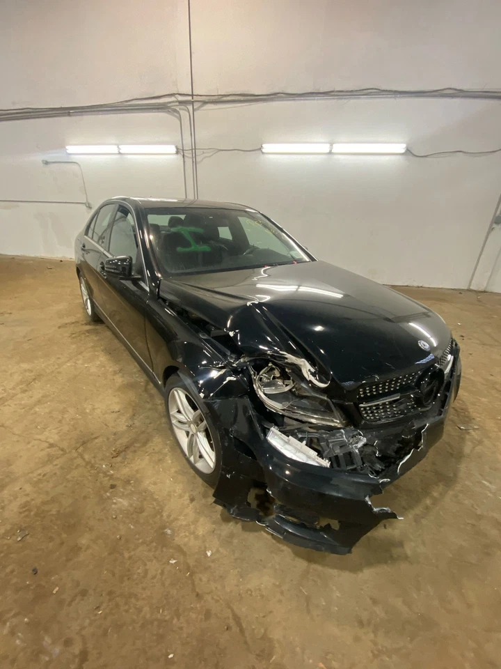 Used Automatic Transmission Assembly fits: 2013 Mercedes-benz Mercedes c-class 2 Foto 3 de 4