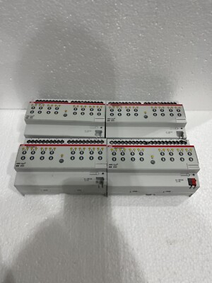 ABB i-bus KNK JRA/S 8.230.5.1 Roller Shutter Actuator 2CDG 110 126 R0011