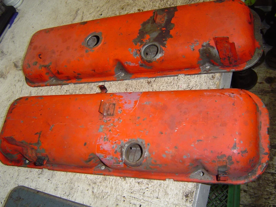 1973 1980 GM 454 Valve Covers  - Image 2 of 4